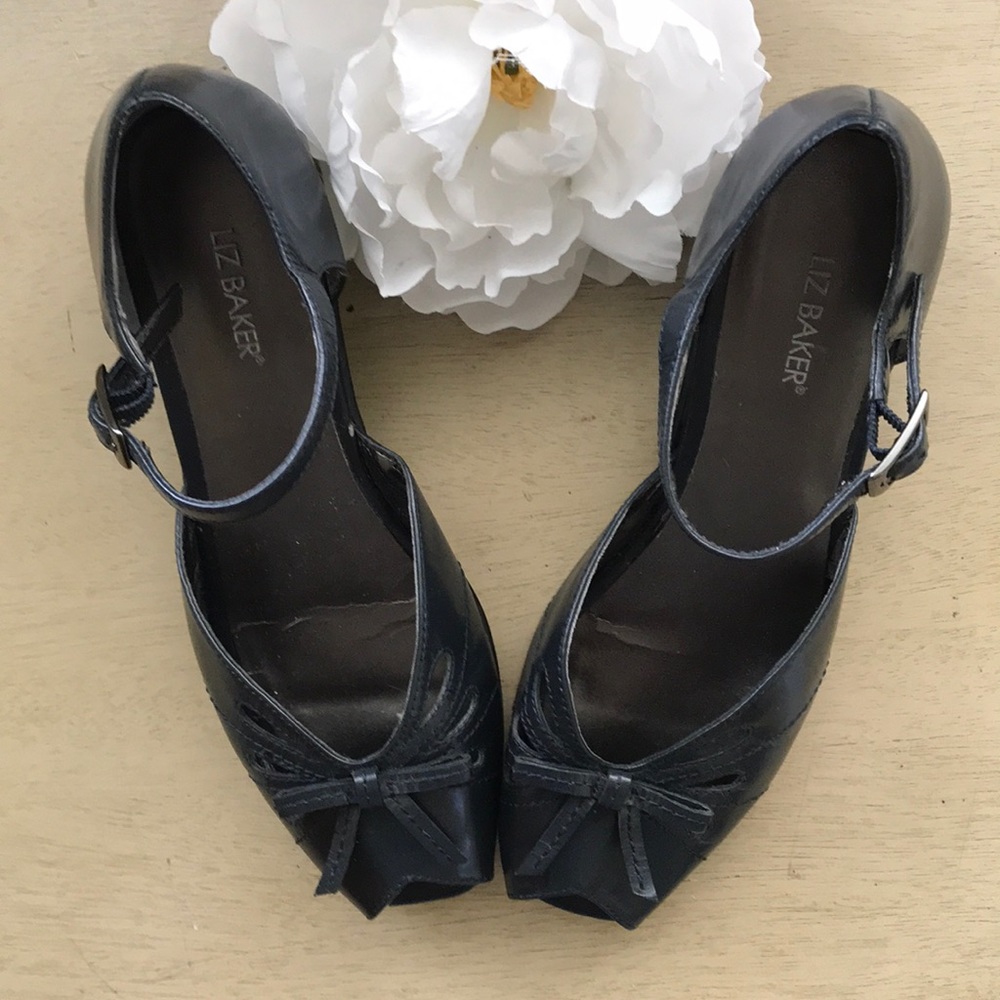 Never worn wedge
